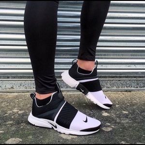 ❌SOLD ON VINTED❌nike black&white presto extreme